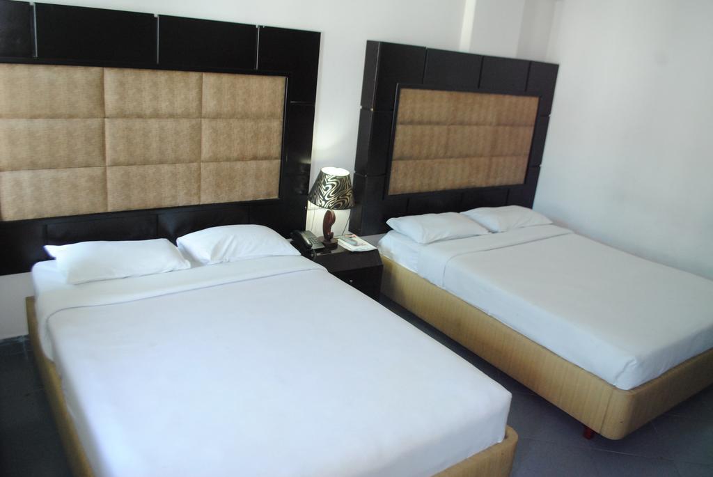 Hotel Mishuk Cox's Bazar Phòng bức ảnh