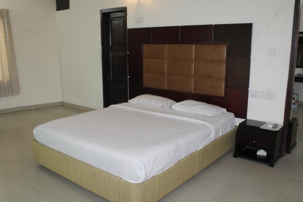 Hotel Mishuk Cox's Bazar Ngoại thất bức ảnh